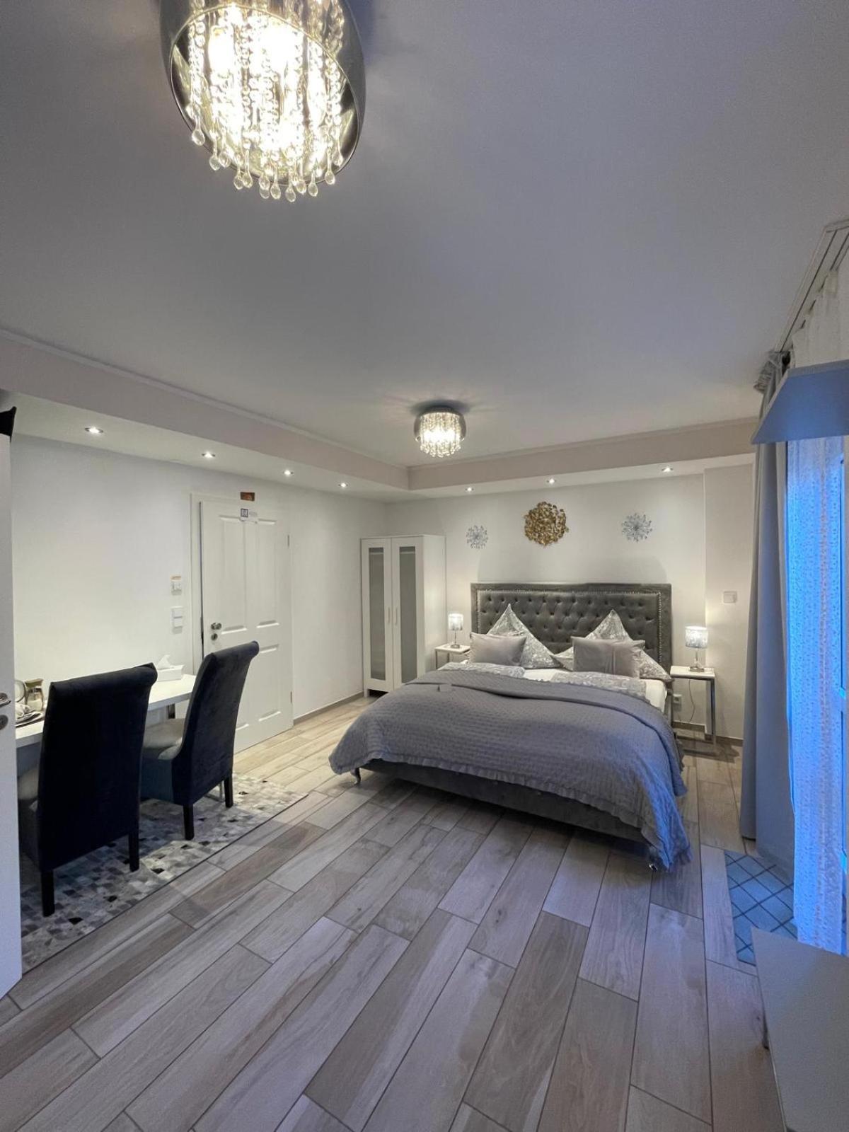 Füssen House La Neuschwanstein Blick - Budget City Hotel מראה חיצוני תמונה